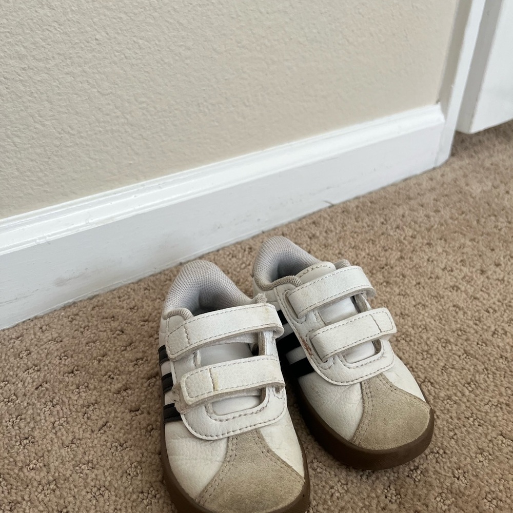 adidas Kids White and Brown Velcro Strap Sneakers with Black Stripes